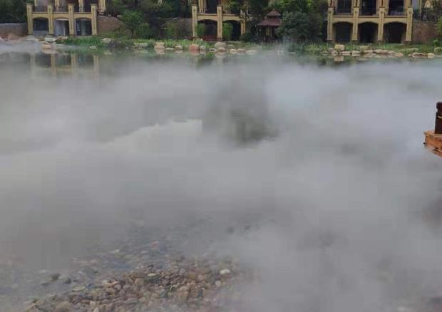 夏季城市廣場(chǎng)打造人造霧有哪些好處